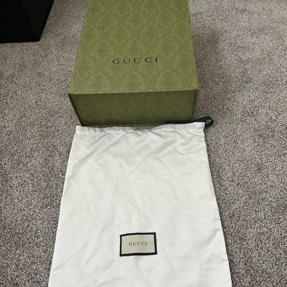 Gucci Green Box with White Dust Bag - Picture 1 of 8